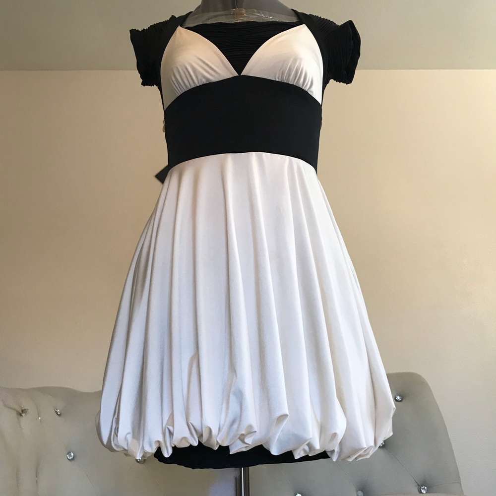 Short dress size S